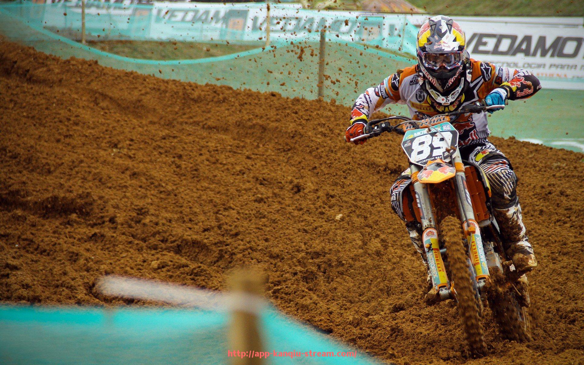 看球直播-篮球比赛中“肘击”“绊人”等犯规标准是否应全球统一化